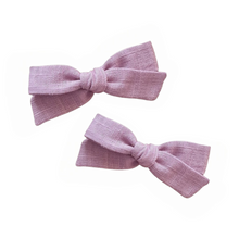 Load image into Gallery viewer, Petite Pigtail Bow | Mauve
