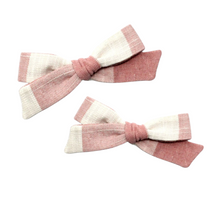 Load image into Gallery viewer, Regular Pigtail Bow | Pink Check