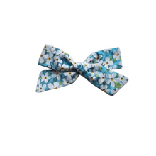 Load image into Gallery viewer, Regular Pigtail Bow | Lily